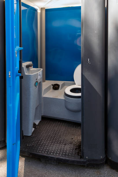 Professional porta potty rental in Lowell, AR
