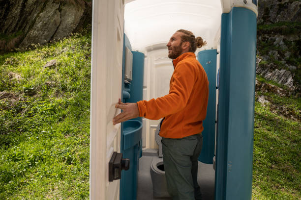 Best Porta potty delivery and setup  in Lowell, AR