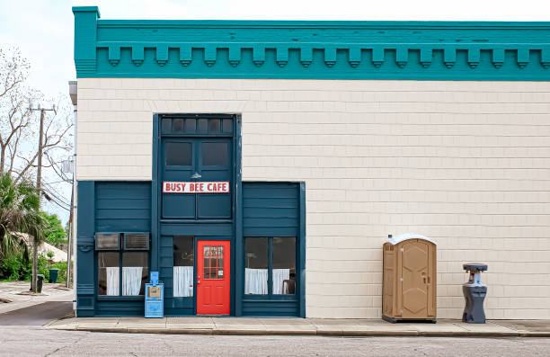 Best Portable toilet rental cost  in Lowell, AR