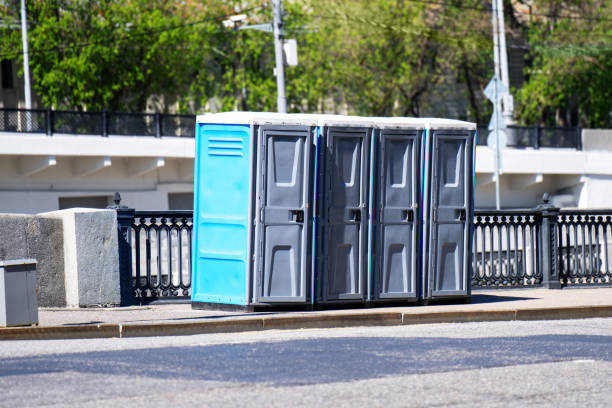 Best Sanitation services for porta potties  in Lowell, AR
